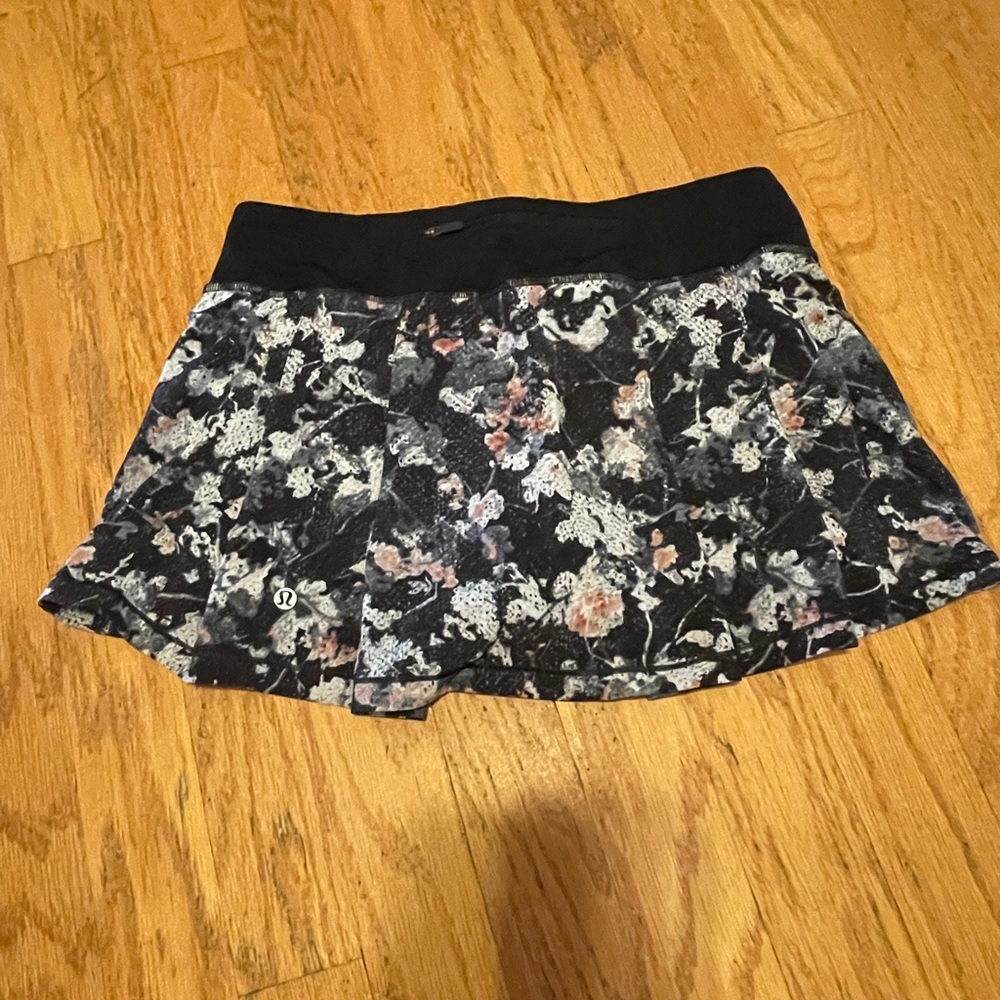 Lululemon Pace Rival Spring Bloom Skort - Picture 7 of 7
